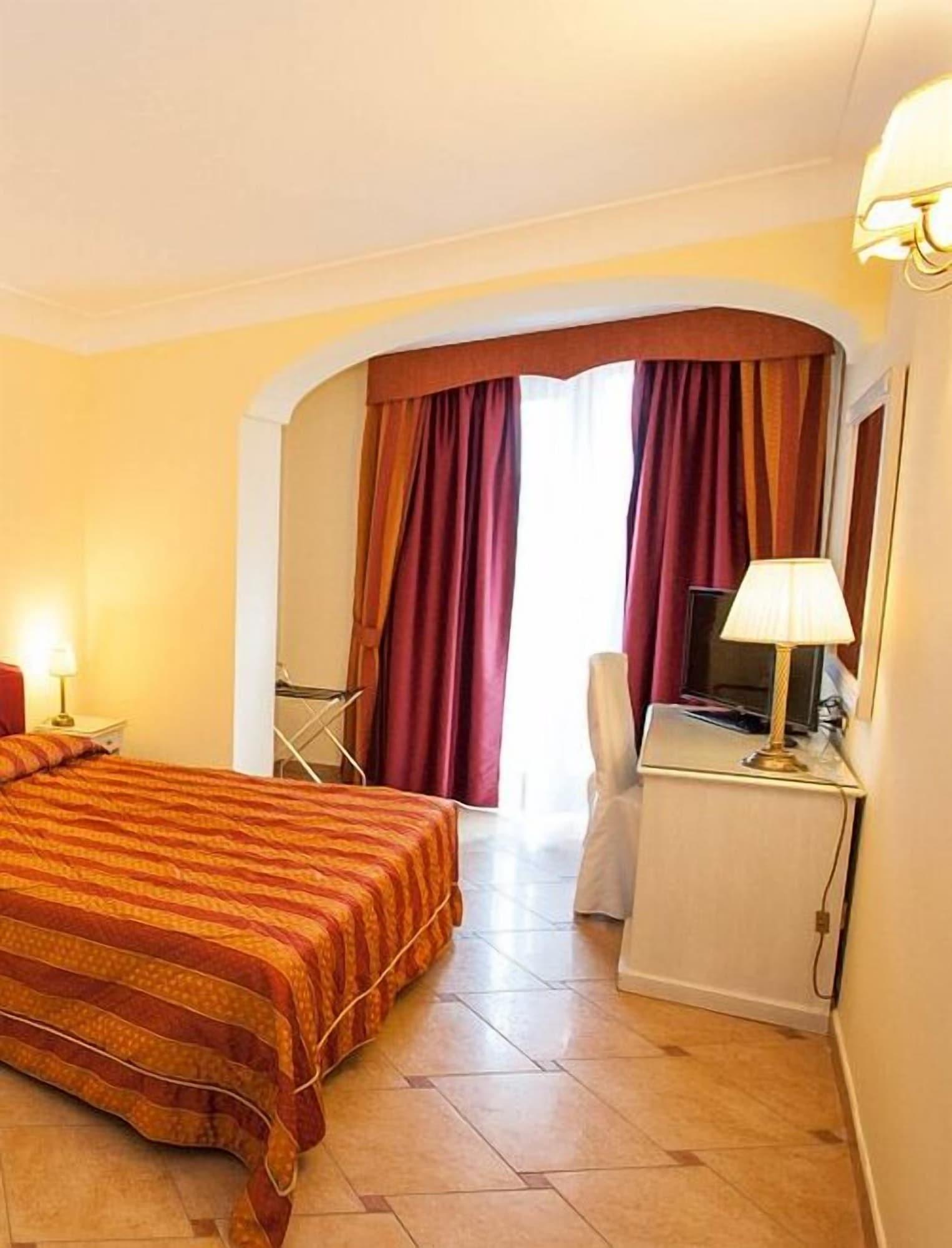 Hotel La Vue D'Or ซอร์เรนโต ภายนอก รูปภาพ