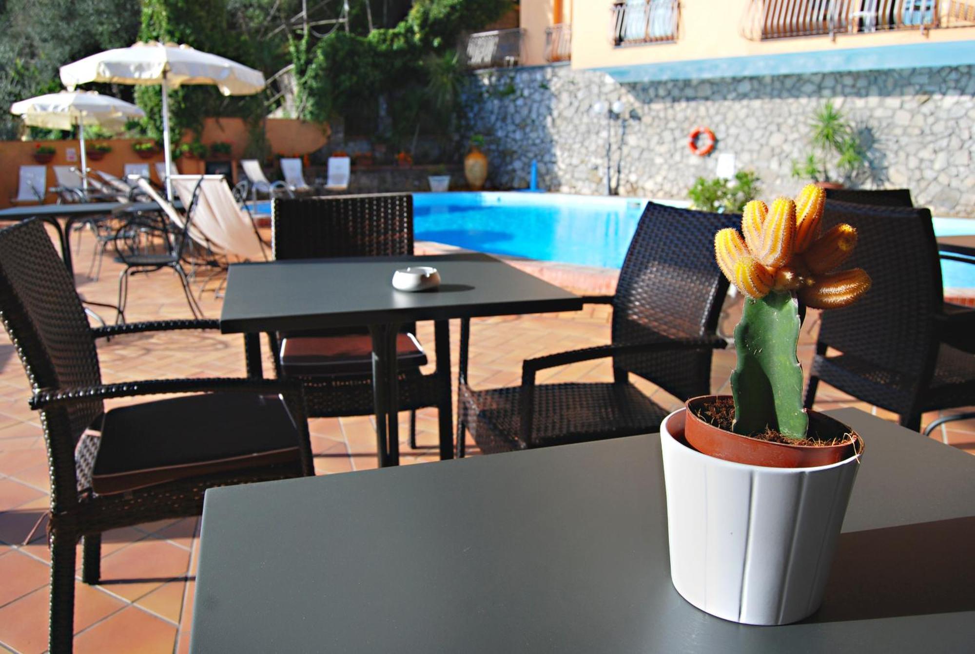 Hotel La Vue D'Or ซอร์เรนโต ภายนอก รูปภาพ