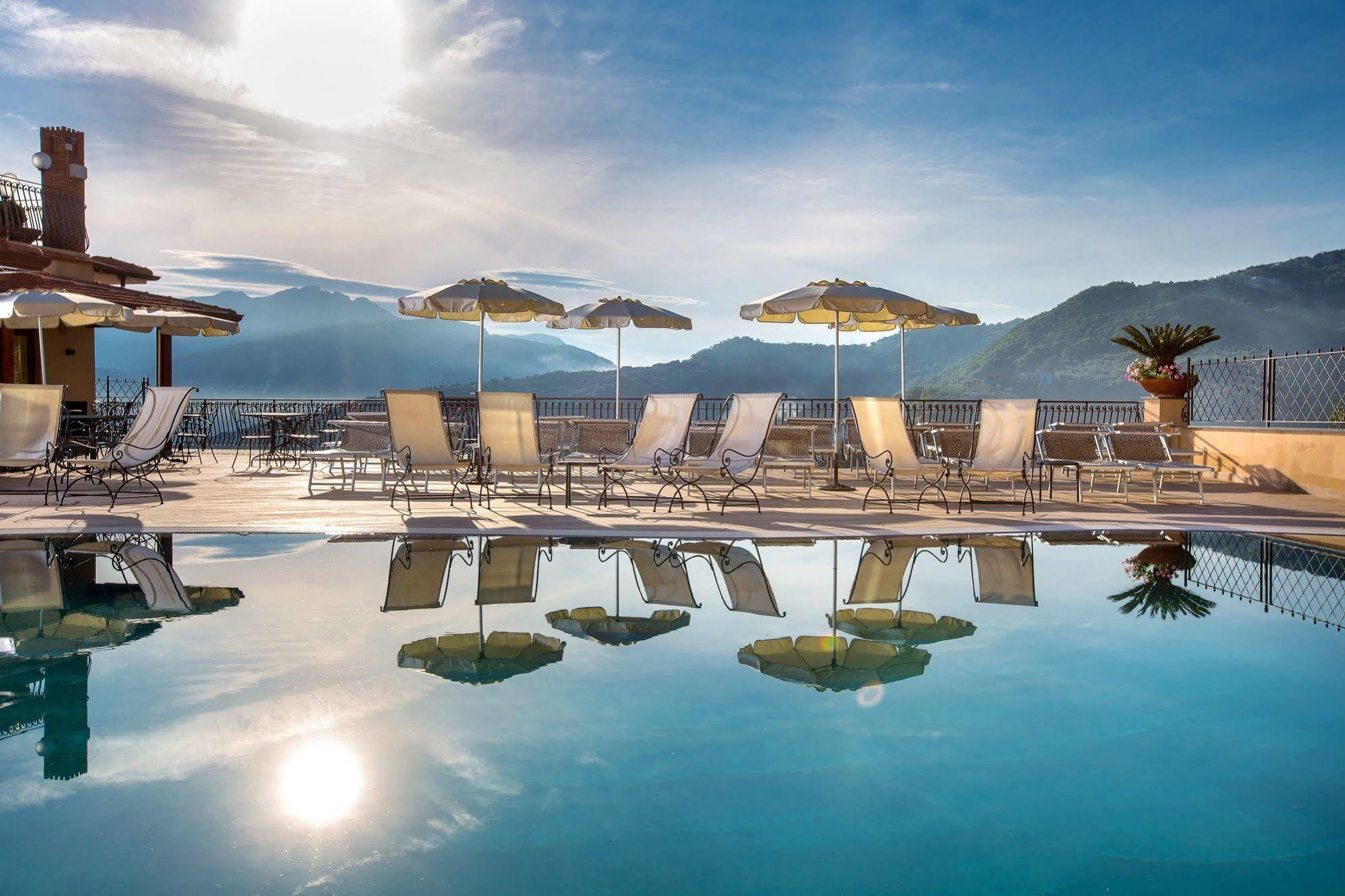 Hotel La Vue D'Or ซอร์เรนโต ภายนอก รูปภาพ