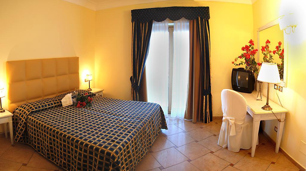 Hotel La Vue D'Or ซอร์เรนโต ภายนอก รูปภาพ